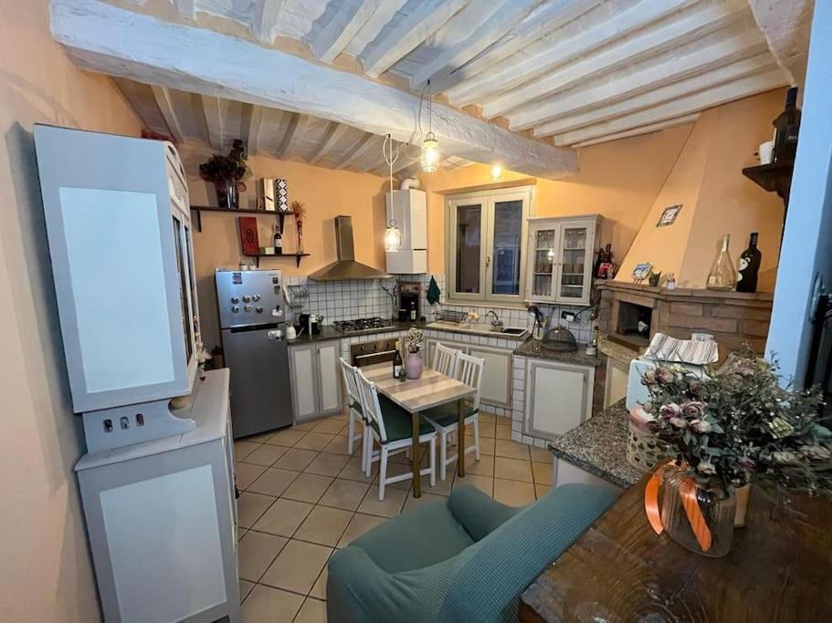 A Due Passi Da Piazza Grande Apartment Montepulciano Bagian luar foto
