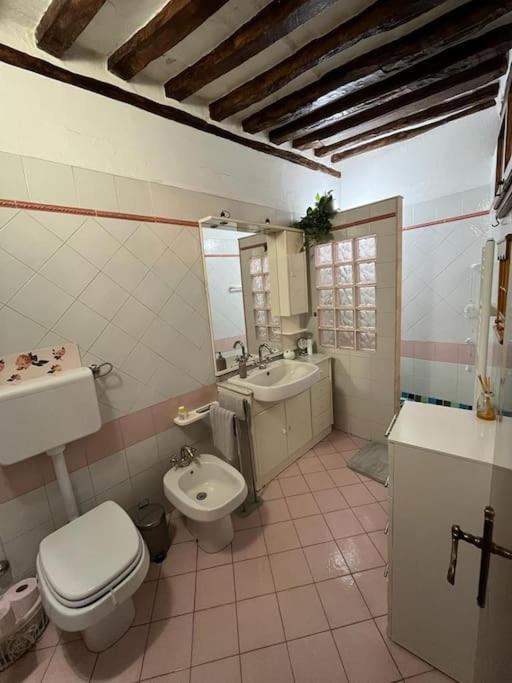 A Due Passi Da Piazza Grande Apartment Montepulciano Bagian luar foto