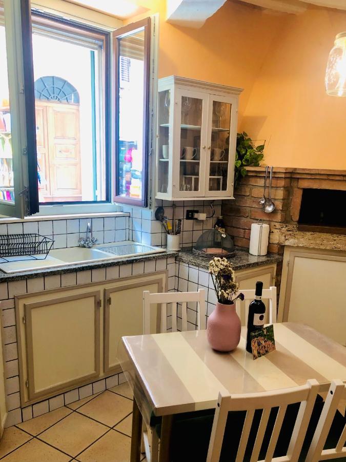 A Due Passi Da Piazza Grande Apartment Montepulciano Bagian luar foto