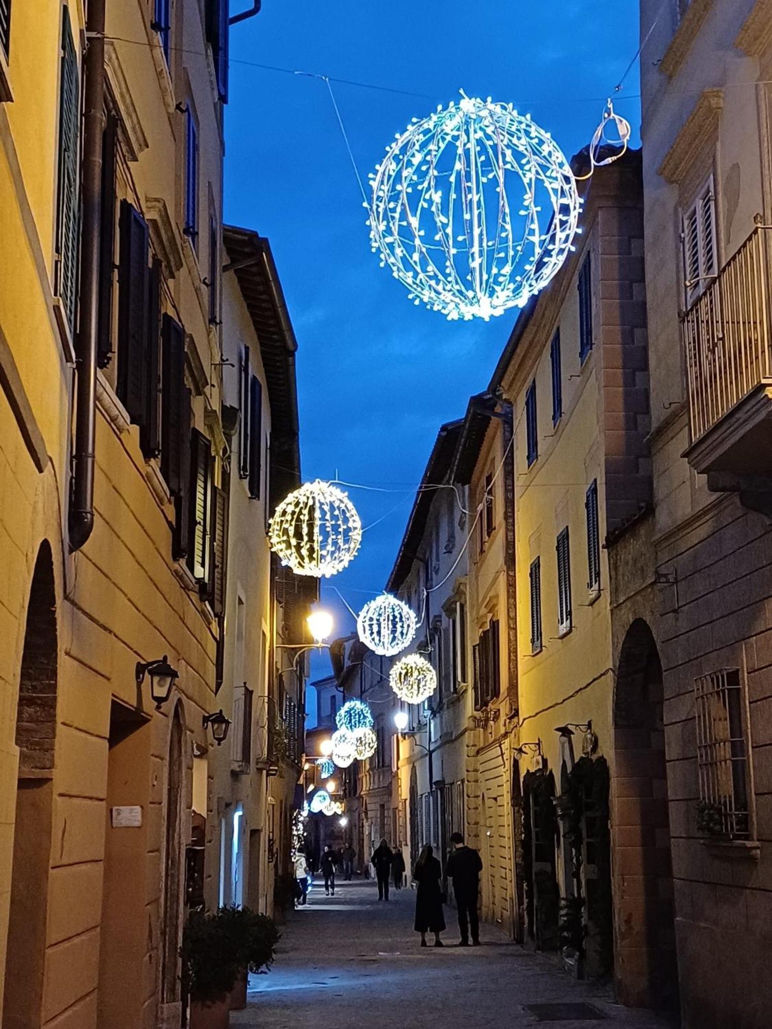 A Due Passi Da Piazza Grande Apartment Montepulciano Bagian luar foto